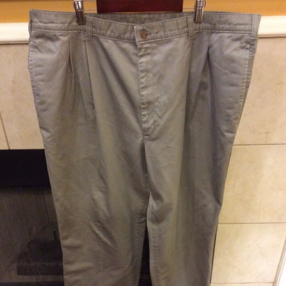 Duxbak Chino Casual Pants size 38x32 Olive green